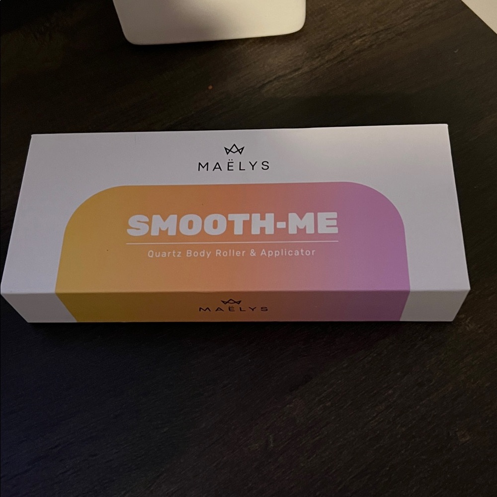 MAELYS SMOOTH-ME Body Quartz Roller - open box, never used